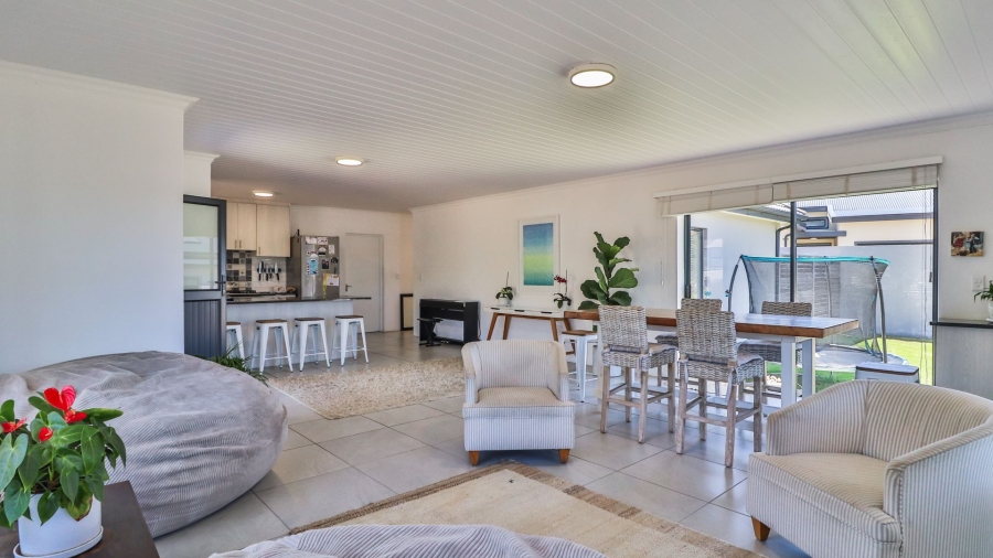 3 Bedroom Property for Sale in Stilbaai Wes Western Cape